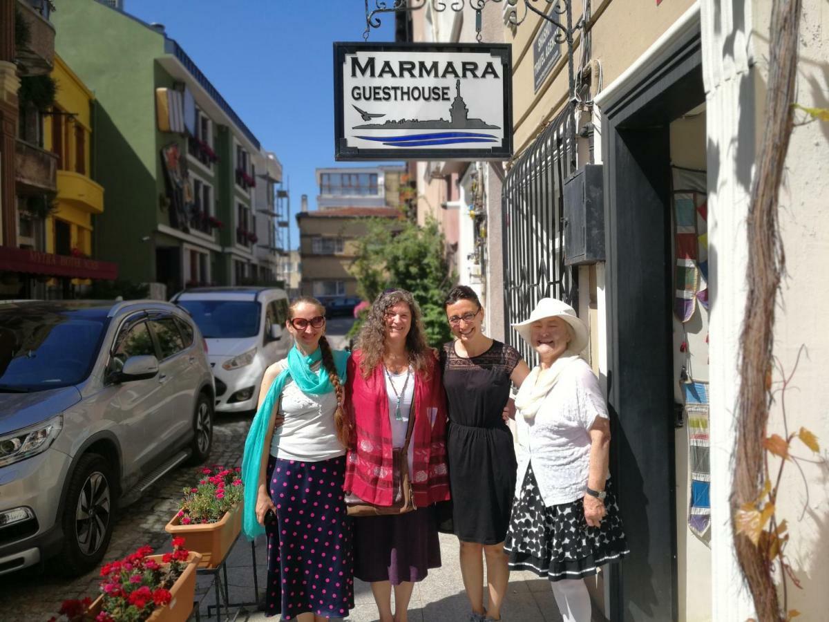 Проживання в сім'ї Marmara *
