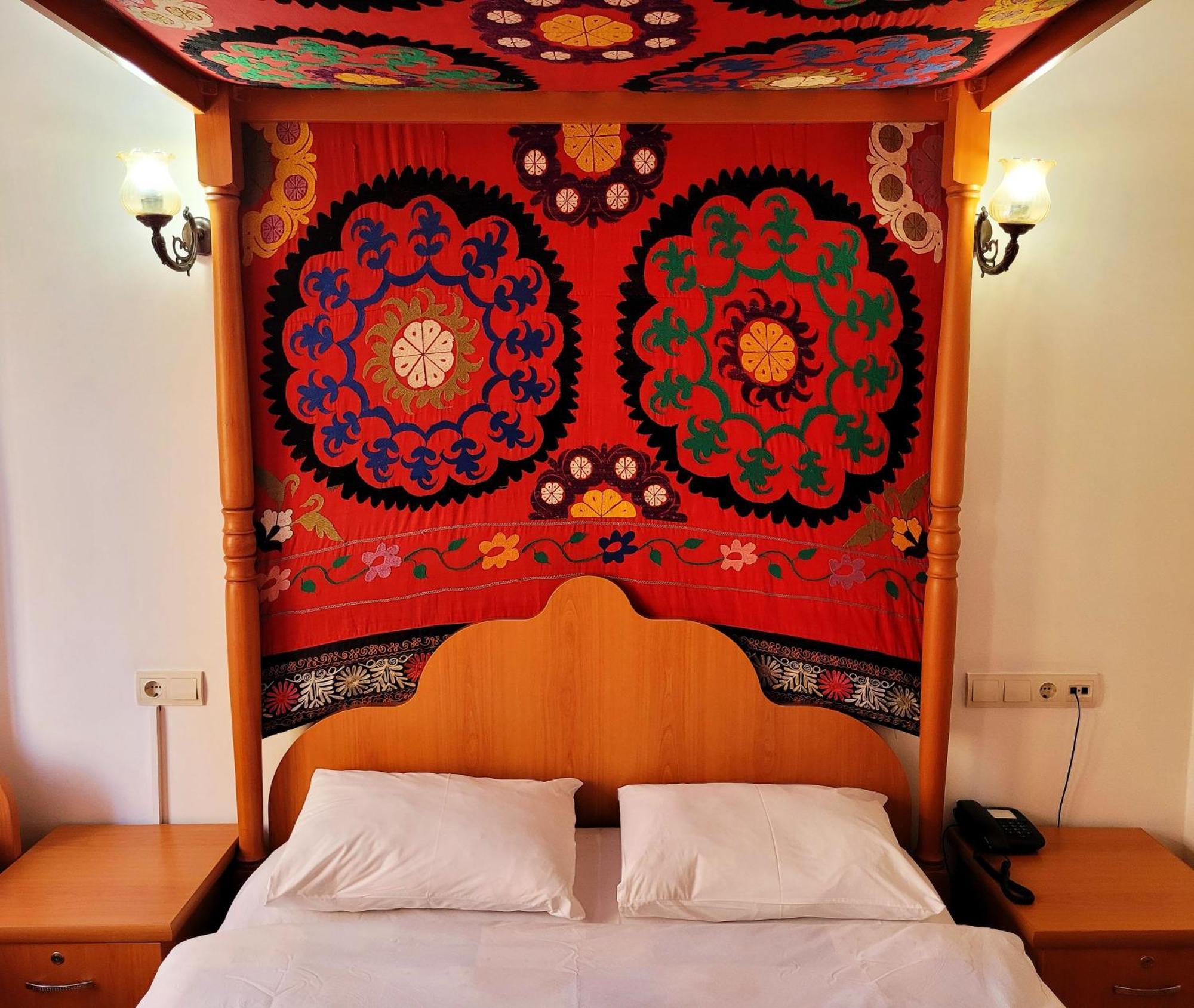 Marmara Gazde/Camere de închiriat *